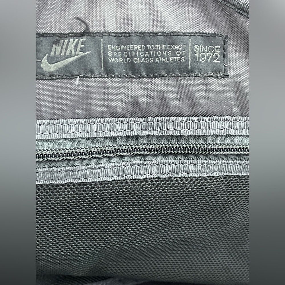 Nike running backpack with rain cover shoe compartment gray gym bag travel bag - Picture 13 of 13